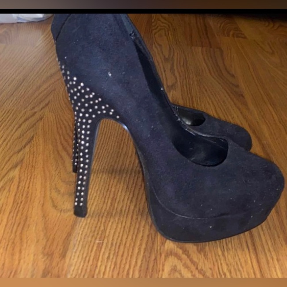 Womens black Heels With Rinestones Size 7
